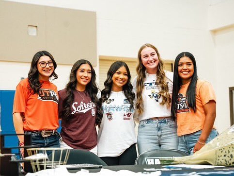 Aubrey Flores tweet media