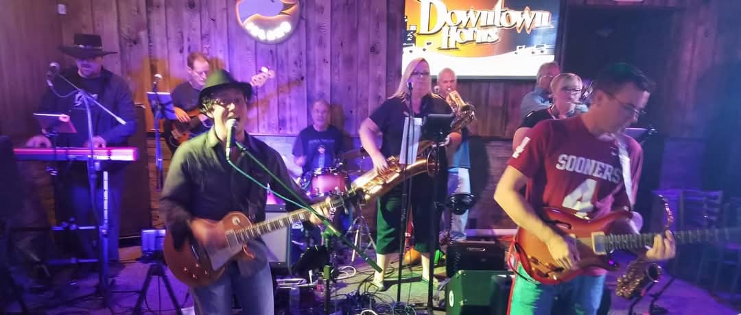 DowntownHorns's tweet photo. Downtown Horns at Southgate tonight (Saturday, December 7th)!

We hit at 8:00 p.m. Ages 21+, no cover charge.

We'll see you on the dance floor!

#gfiscooler #livemusic #grandforks #grandforksnd #northdakota https://t.co/q7wroOU8On