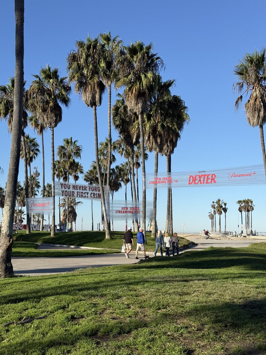 SHO_Dexter's tweet photo. Spotted #DexterOriginalSin in Venice Beach 📍🌴 https://t.co/NZcJ7nOJ6T