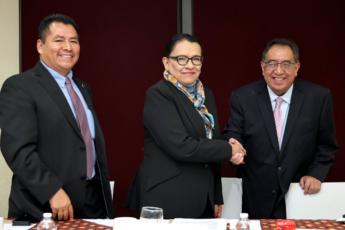 rosaicela_'s tweet photo. Agradecemos a la Confraternidad Evangélica de México @CONEMEXAR la invitación a su reunión de fin de año con pastores y pastoras. En el @GobiernoMX de la Presidenta @Claudiashein trabajamos con todos los sectores para construir una sociedad más fraterna, con justicia y paz. 🇲🇽 https://t.co/70sdO8X0lN