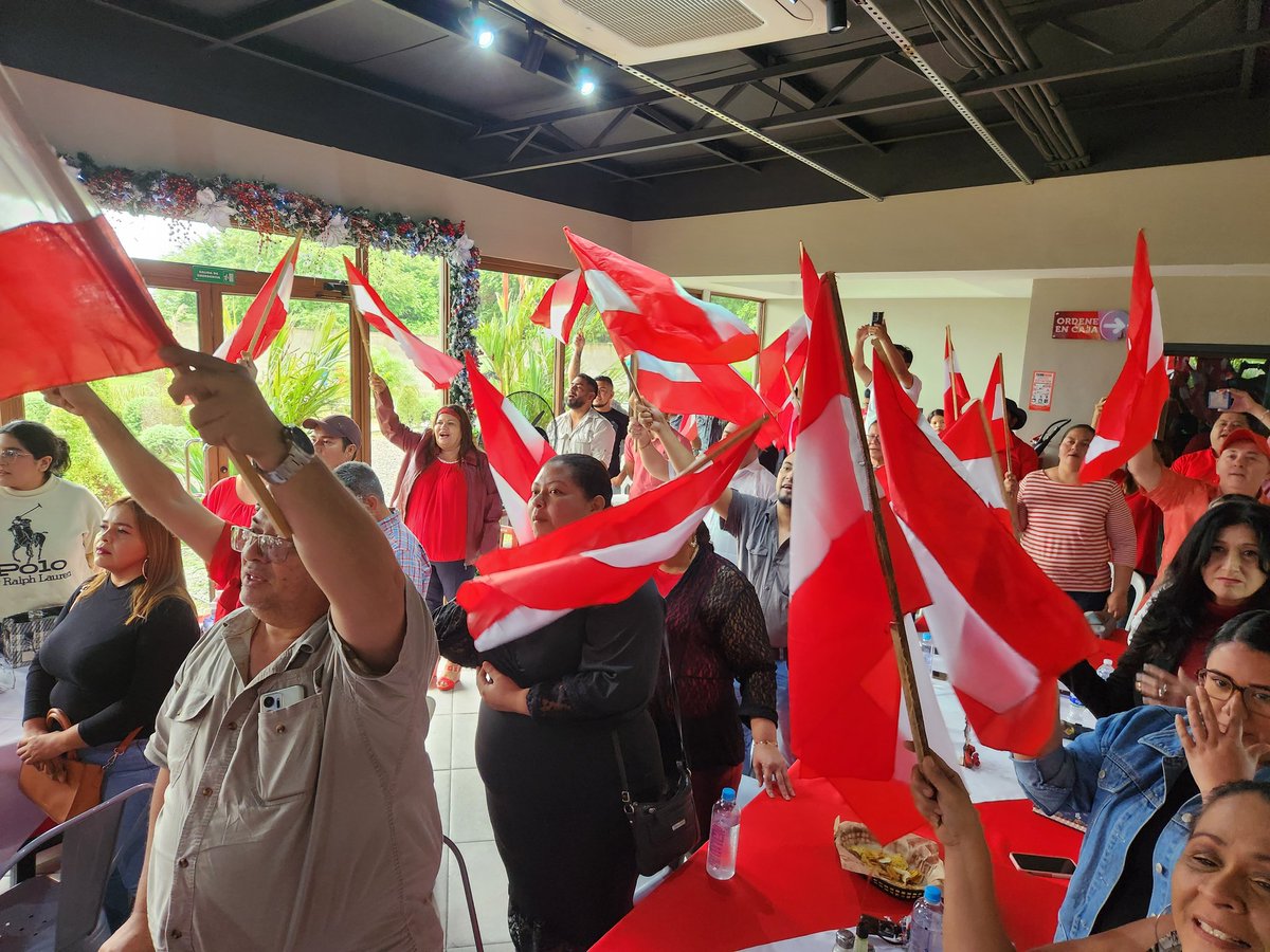 Ingeniero <a href="/luiszelaya_hn/">Luis Zelaya</a> se reúne en el municipio de Choloma con precandidatos a Diputados y Alcaldes del departamento de Cortes.