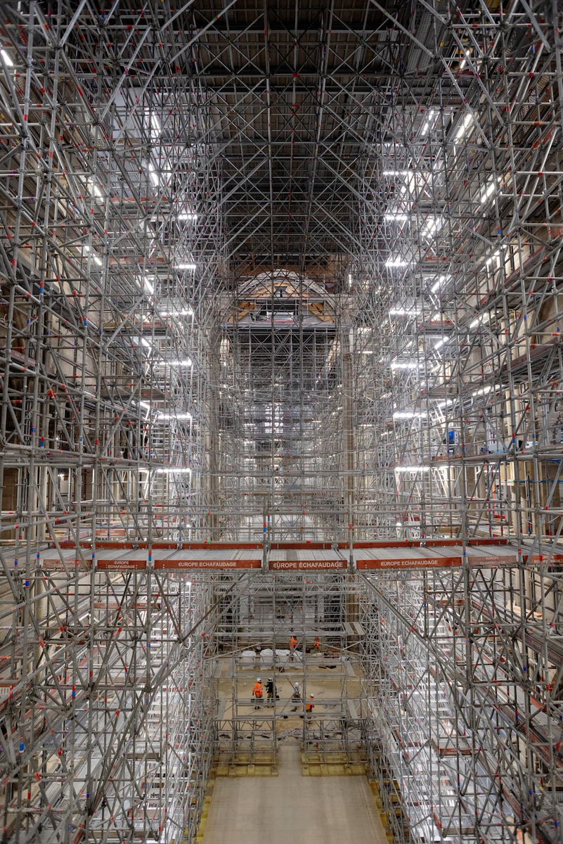 gomezdetejada's tweet photo. Andamiaje instalado durante la restauración de la catedral de Notre Dame. https://t.co/NzXWzhwngf
