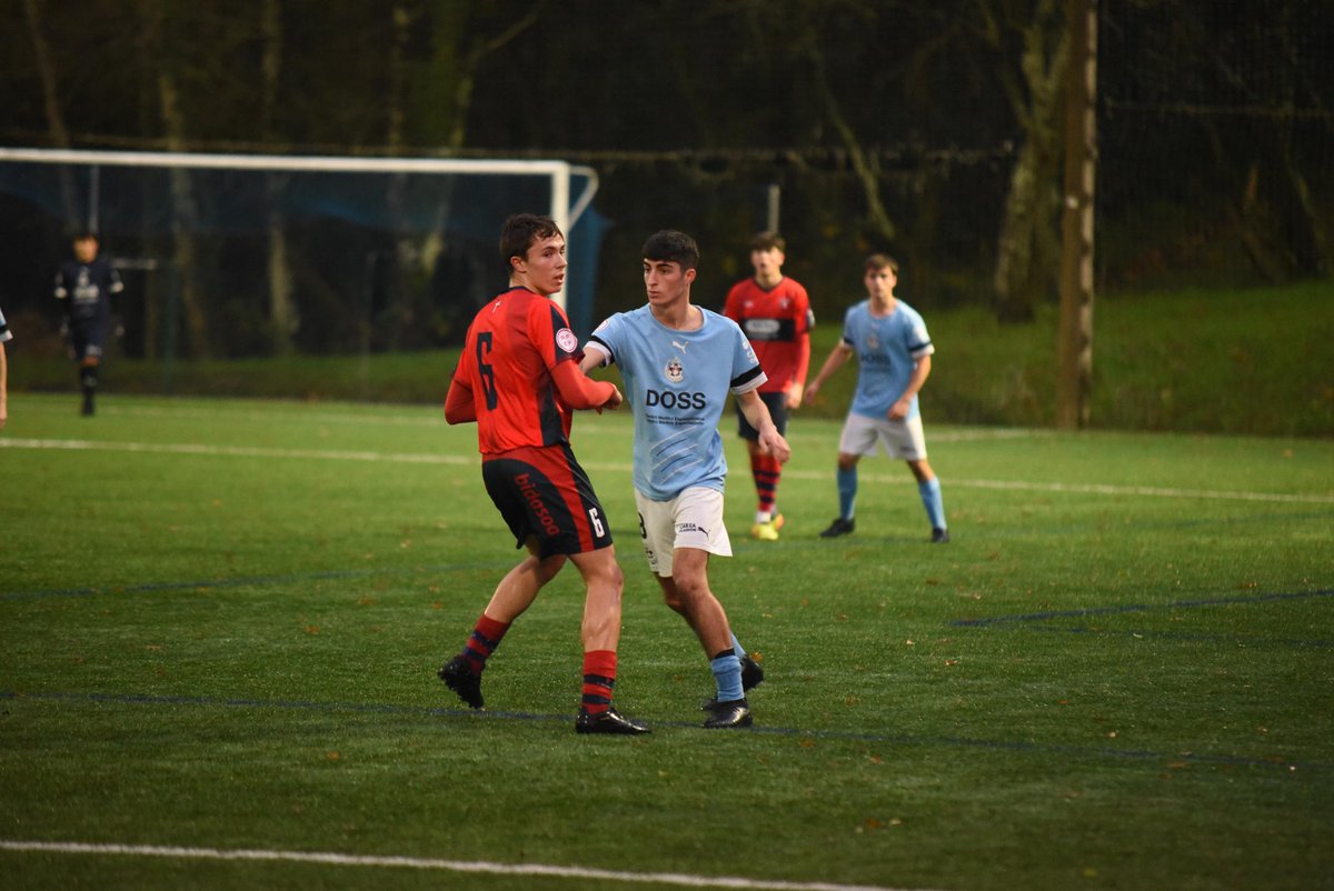 Antiguoko's tweet photo. 🏁 𝗙𝗜𝗡𝗔𝗟
⚽️ Otalora
⚽️ Uranga
🙌 ¡QUÉ TRES PUNTOS! 🤯
🔵 #JuvenilAAurrera https://t.co/9Mr9Vy8Jzj
