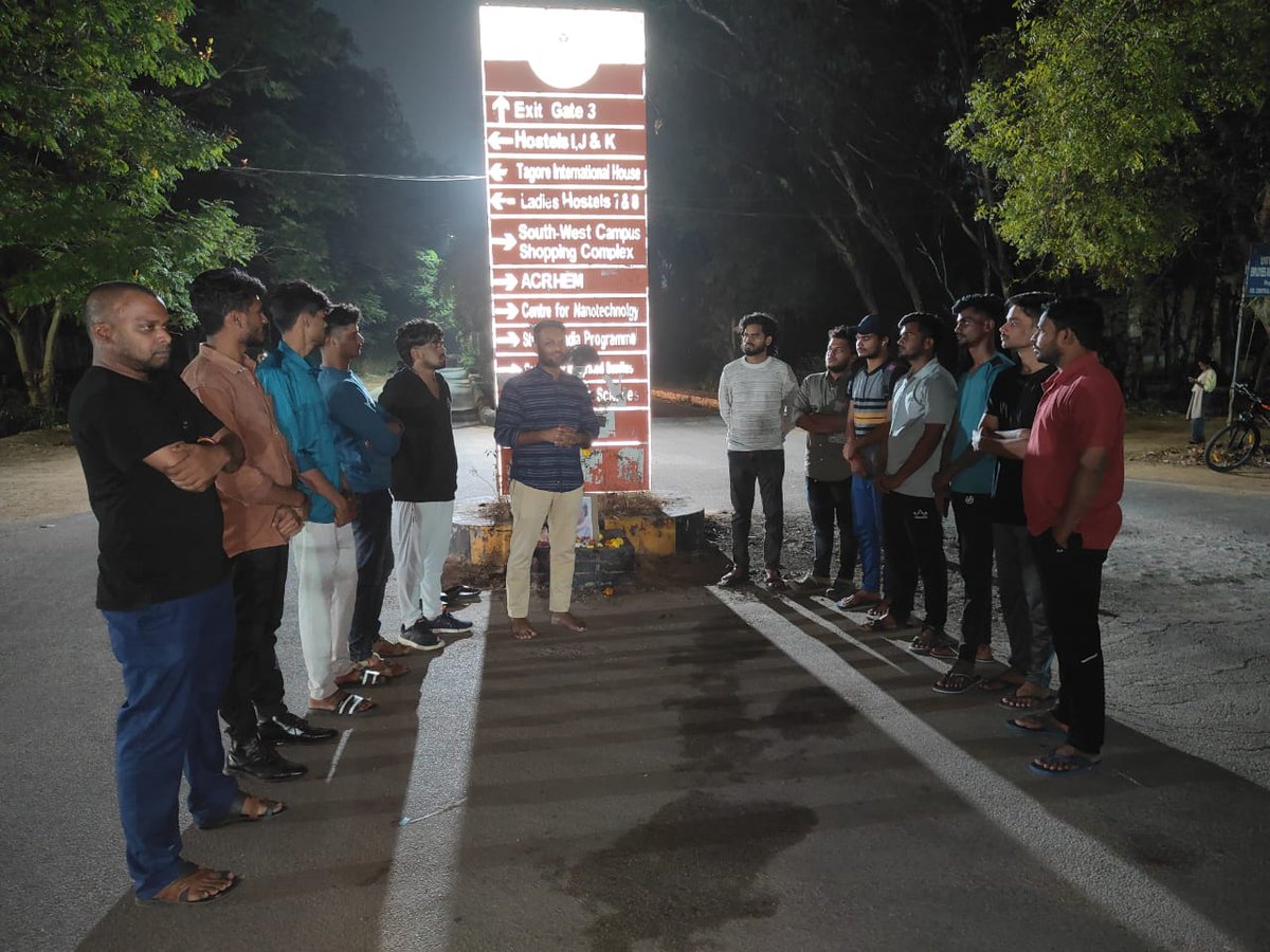 abvphcu's tweet photo. ABVP-HCU paid tributes to Shri.Yashwanthrao Kelkar ji, the architect of the Akhil Bharatiya Vidyarthi Parishad on his punyatithi. 
#abvp #yashwantraokelkarji #abvpvoice #hcu #uoh #uohyd #students #education #activism #nation https://t.co/rln8vNqbfv