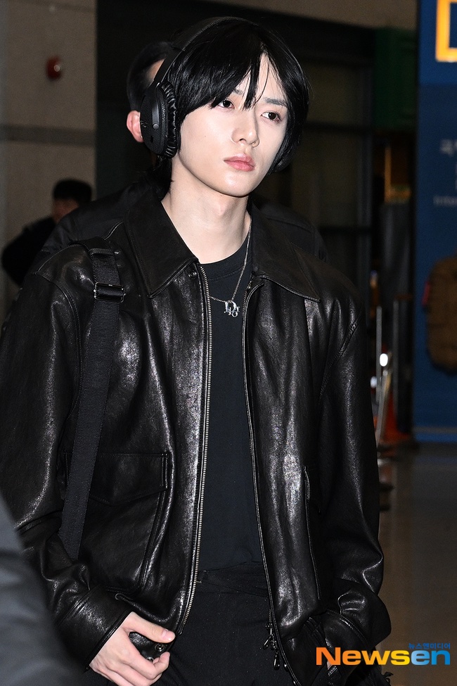 CBGUnionGlobal's tweet photo. 241208 NAVER ARTICLES

“TXT Beomgyu, Heart-fluttering handsomeness”

🔗 https://t.co/VdDvDbYJmk
🔗 https://t.co/B5b2Gv5Tvg

— #범규 #BEOMGYU #ボムギュ https://t.co/DFSugVPw7n