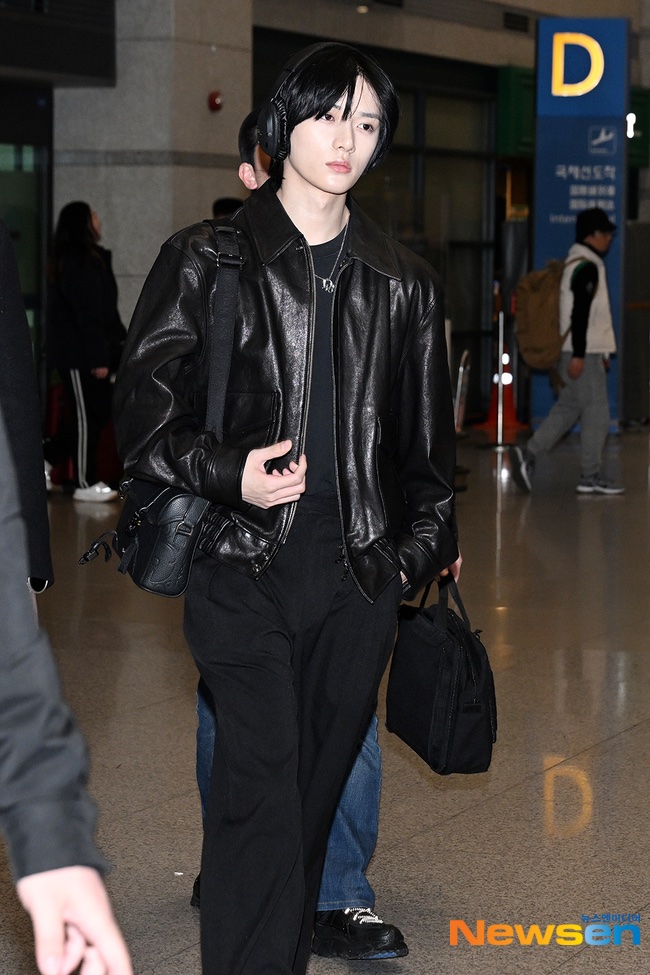 CBGUnionGlobal's tweet photo. 241208 NAVER ARTICLES

“TXT Beomgyu, Heart-fluttering handsomeness”

🔗 https://t.co/VdDvDbYJmk
🔗 https://t.co/B5b2Gv5Tvg

— #범규 #BEOMGYU #ボムギュ https://t.co/DFSugVPw7n