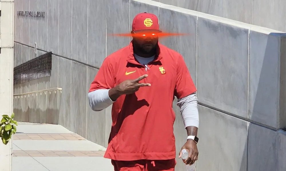 FightOnRusty's tweet photo. USC has 7 interior DL commits over the last two cycles with 4 of those rated as a 4 or 5 star for one of the recruiting sites

Prior to this, USC had EIGHT (8) interior DL commits since 2018. Their last 4 or 5 star DL commit was in 2017. 

Let Henny cook 🐕

#DAWGWORK #FightOn✌🏻 https://t.co/0SKA37ZjhP
