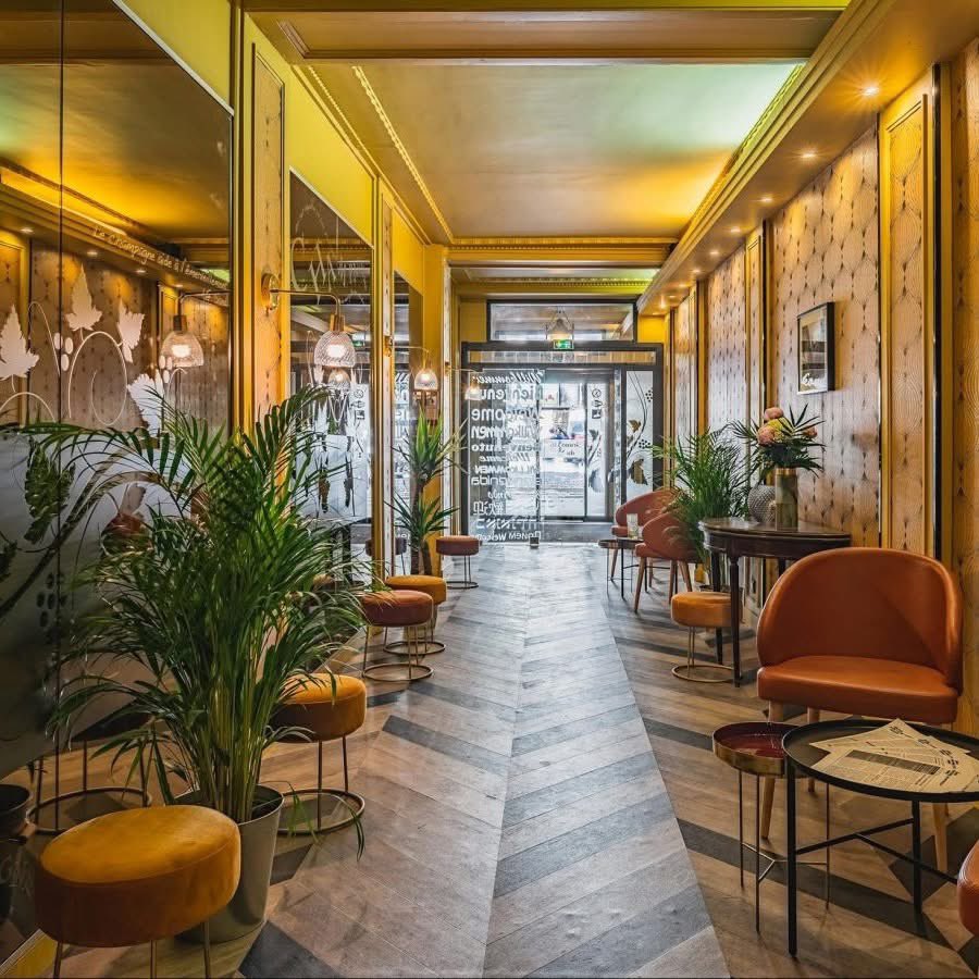EDujourdhui's tweet photo. - DIVISION HOTELLIERE -
Avec 6 hôtels à son actif, notre division hotellière HOTELLERIE DE CHAMPAGNE intensifie son développement en association avec le Groupe Atalante Hotels.
Pour vos séjours d'affaires ou vos projets de weekends, profitez du confort et du service de nos établissements.
JE Bristol Reims*** - 40 chambres -
https://t.co/jGFfFzakQs
JE Best Western Centre Reims*** - 50 chambres - https://t.co/w546HFa3D9
JE Grand Parc Marne La Vallée*** - 64 chambres- https://t.co/OfJMw20ZB5
H Bristol Avignon**** - 70 chambres -
https://t.co/RJ7ANR6YKO
TH Grand Saint Jean Beaune*** - 57 chambres - www.hotel-au-grand-st-
https://t.co/wz0NOhnjPu
IL Sure Hôtel Centre Beaune****- 49 chambres - www.sure-hotel-centre-
https://t.co/4YjNYr5Itn
Ouvertures prochaines bientôt communiquées SON
https://t.co/bqxPthMRpm