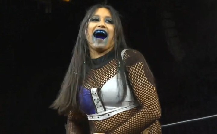 NVhowlingWolves's tweet photo. Tonight's #FSWFutureShock
@GypsyMac takes on Taylor Yorke but
What will The
#AndNew FSW Women's Champ
@TheAliceBlair ๐ค๐ค
be up to???
๐ธ @FSWVegas on TrillerTV https://t.co/abXlEapr9P