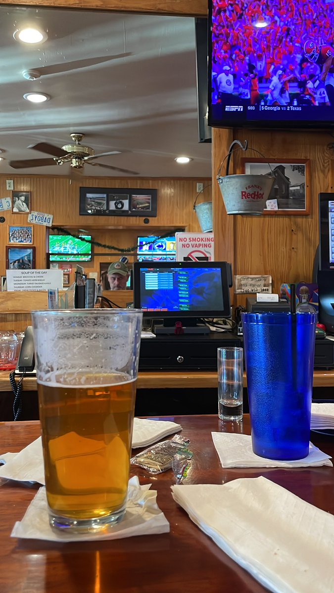 midwestmoto's tweet photo. @ohiou @OhioBobcats Shade’s in Canal Winchester. Go, Bobcats! https://t.co/V6d4KWxfYg