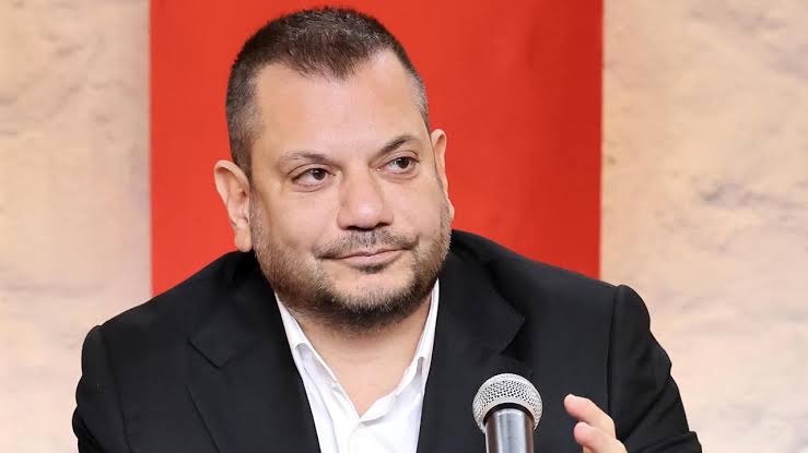 Bu Çapsız ve koltuğa yapışan yapışkandan <a href="/Trabzonspor/">Trabzonspor</a> un bir an önce kurtulması lazım, defolup gitmek için daha neyi bekliyorsun? Defolup git artık başarısız herif #Ertuğruldoğanistifa