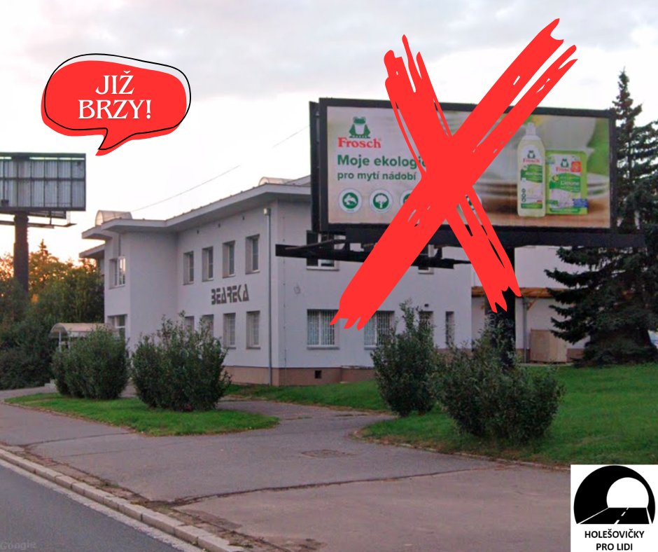 Holesovicky's tweet photo. Sundali jsme ho! Trvalo to "JEN" 5 let, ale jeden z dvou monstr billboardů V Holešovičkách je dole. MČ P8 za pronájem pozemků na kterých tyto billboardy stály inkasovala ročně "závratných" 80 tis. Kč. Vizuální smog jsme vyřešili, ten z aut snad vyřešíme brzy taky. https://t.co/ugGDykgbiK