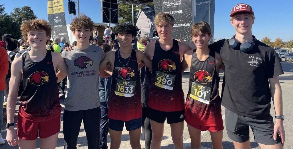 Congratulations to AJ on his first win and sub 16:00 5K! Great day for Big John, Robert, Ashton, Kenner and Scott. 💪