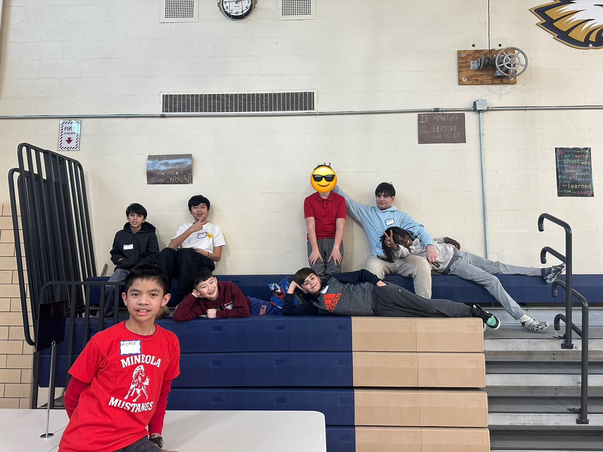 Ms. Deninno👩🏼‍💻👾 tweet media