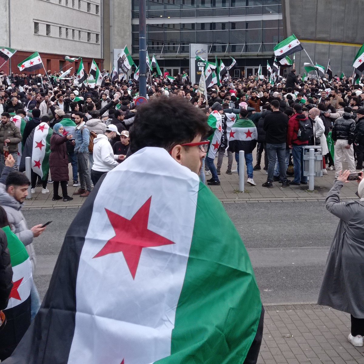 2abu3li's tweet photo. #سوريا_تتحرر https://t.co/QHEZvp5OG7
