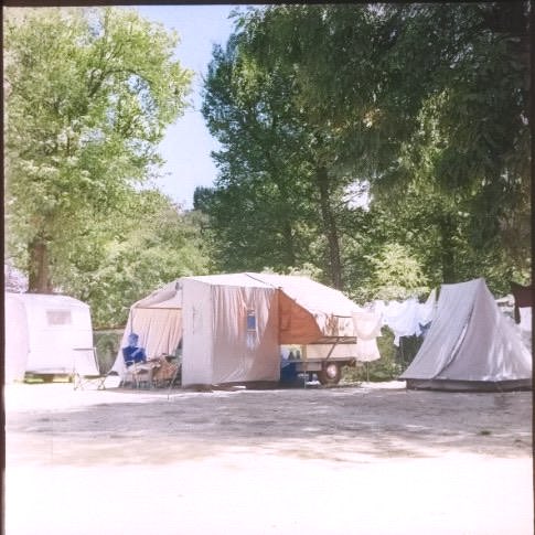 📷Camping de la Alameda de Osuna 🏕️

🗓️Fecha: 21 de agosto de 1961.

🤳Autor: Martín Santos Yubero (Madrid 1903 - 1994).

ℹ️Archivo Regional de la Comunidad de Madrid. <a href="/PatrimonioCM/">Patrimonio Histórico y Archivos▪️Comunidad Madrid</a> 

🎨Coloreada

#MemoriaDeBarajas
