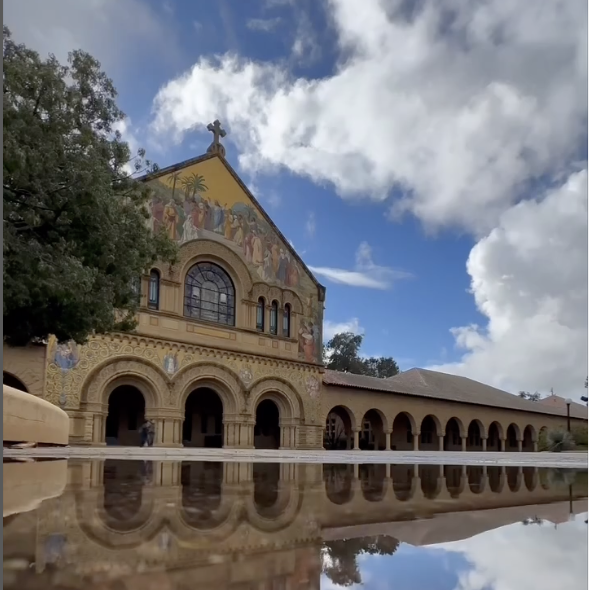 Friday reflections: “The elders were wise. They know that man’s heart, away from nature, becomes hard; they knew that lack of respect for growing, living things soon led to a lack of respect for humans too." ― Chief Luther Standing Bear, Lakota Sioux
📸 Courtesy @stanfordalumni