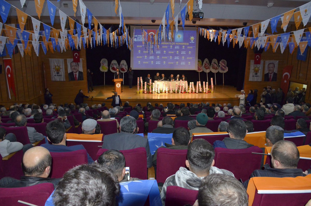 UgurGiresun's tweet photo. 📍 BOYABAT 
Bismillah diyerek çıktığımız ilçelerimizdeki 8. Olağan Kongre sürecimizi #Boyabat İlçe Kongremizle tamamladık.

İlçe Başkanlığına seçilen değerli kardeşim Sefa Semih Erol ve yönetimine başarılar diliyorum.

Görevi devreden değerli başkanımız Kadir Çok'a ve yönetimine yaptığı çalışmalardan dolayı teşekkür ediyorum.

Heyecanın, dava bilincinin, vefanın hiç eksilmediği kongre sürecimizin bayram havasında geçmesine vesile olan teşkilat üyelerimize ve partimize gönül vermiş tüm dava arkadaşlarımıza ayrıca yürekten teşekkür ediyor şükranlarımı sunuyorum.

Güçlü kadrolarla tam yol ileri...💪
@RTErdogan @Akparti @erkankandemir #sinop
