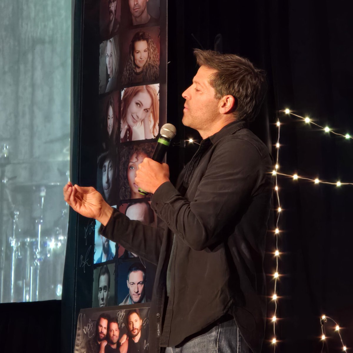 FangasmSPN's tweet photo. .@mishacollins : I love The French Mistake bc they did such a good job satirizing us #SPNNASH https://t.co/VINPqS02MY