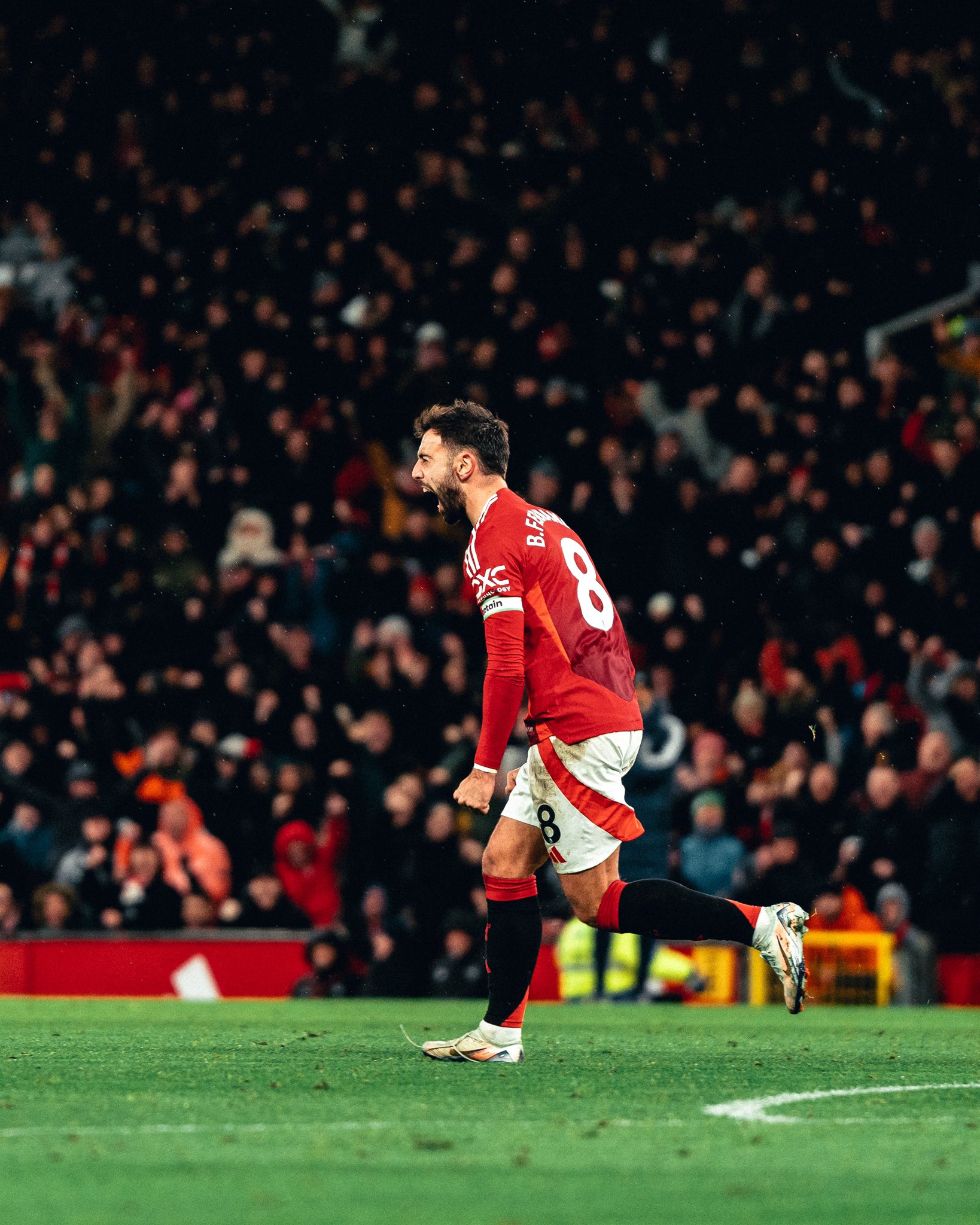 Bruno Fernandes celebrates his goal v Nottingham Forest.