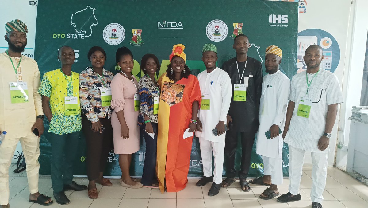 bashirfakorede's tweet photo. Excited to share that @hsprojectsinfo won 1st place &amp; the grand prize at the 3MTT Oyo Impact Summit Hackathon 2.0 with our unique solution, #YaroPOS

Proud to be part of this success. Huge thanks to @3MTTNigeria &amp; @bosuntijani for inspiring us to create #TechForGood.

#3MTTOyo. https://t.co/NFhbnX7445