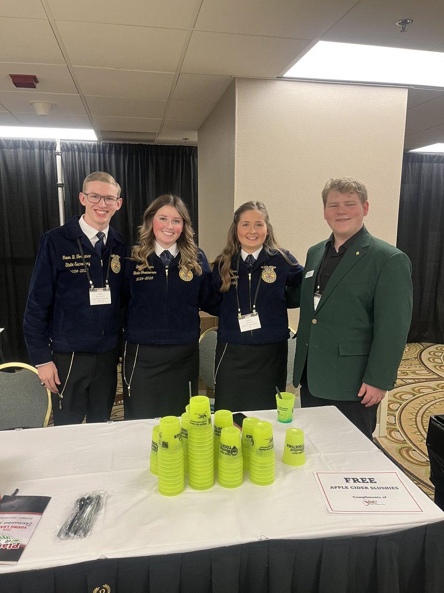HannahSpang_FW's tweet photo. If you’re at #IFBAM24 head over to the exhibit hall to snag a FREE apple cider slushy from the @IllinoisFFA major state officers and Illinois @4H leaders. @FarmWeekNow @ILFarmBureau https://t.co/n8c6GwcJaa