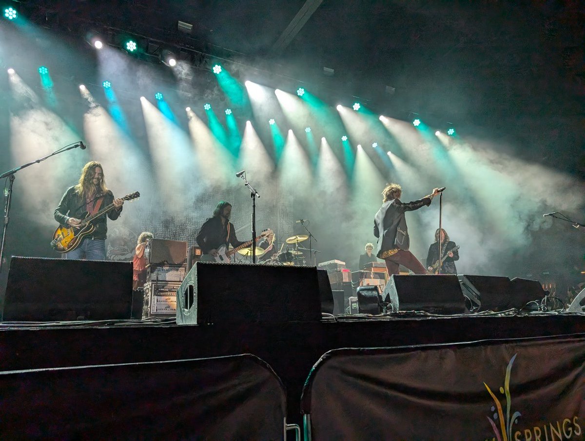 Jim in Coachella 🎶 ⛳ tweet media