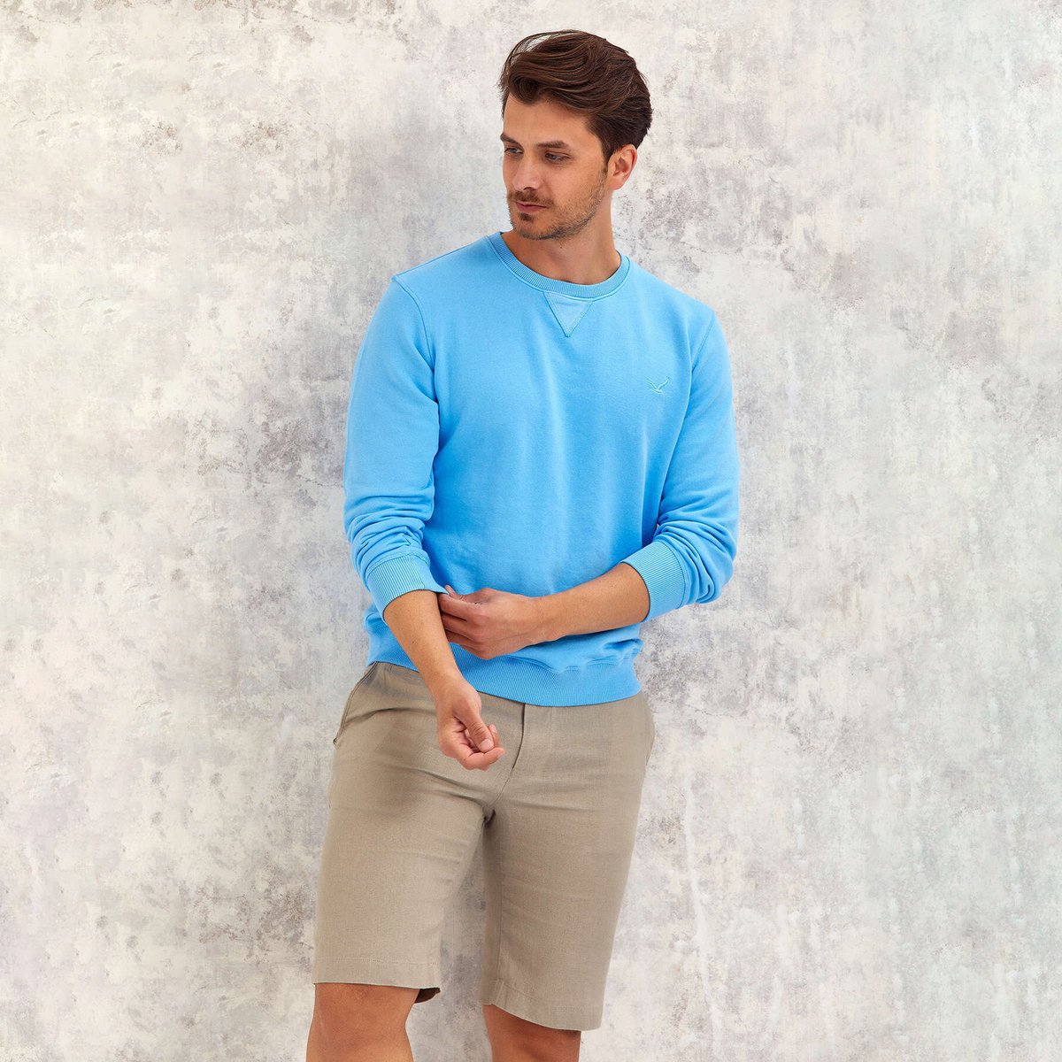 SmileCollection's tweet photo. Tiller Bisiklet Yaka Sweatshirt | https://t.co/Gf0QfBOgNM

TILLER koleksiyonunun renklerindeki canlılığıyla enerjiyi hissedin. Uzun yıllar boyunca rengini ve kalıbını koruyan TILLER SWEATSHIRT ile tanışın.

Detaylı Bilgi ve Sipariş : https://t.co/ty3AsPjNzg https://t.co/en3iJQTNcV