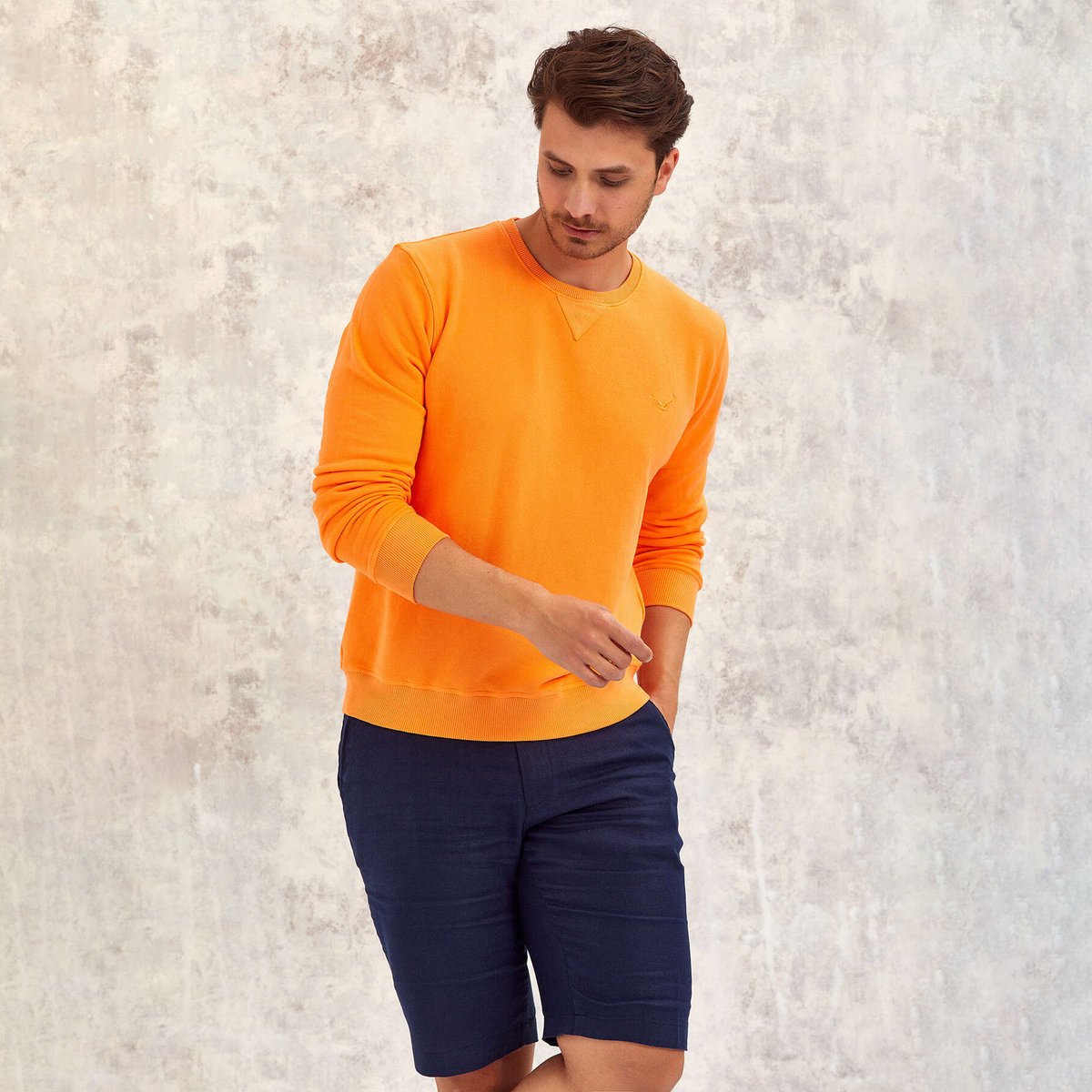 SmileCollection's tweet photo. Tiller Bisiklet Yaka Sweatshirt | https://t.co/Gf0QfBOgNM

TILLER koleksiyonunun renklerindeki canlılığıyla enerjiyi hissedin. Uzun yıllar boyunca rengini ve kalıbını koruyan TILLER SWEATSHIRT ile tanışın.

Detaylı Bilgi ve Sipariş : https://t.co/ty3AsPjNzg https://t.co/en3iJQTNcV