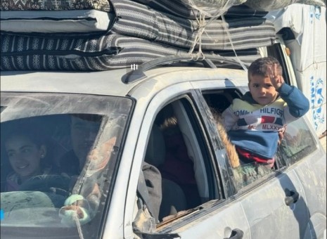 بۆ کورد و کوردستانێکی ئازاد و سەربەخۆ، پێویستیمان بە یێکێتی و برایەتی هەیە. بۆ ئەوەی سەرفراز و سەرکەوتوو بین دەبێت هەمیشە بەیێکەوە ڕاپەڕین بکەین...

بژی کورد و کوردستان