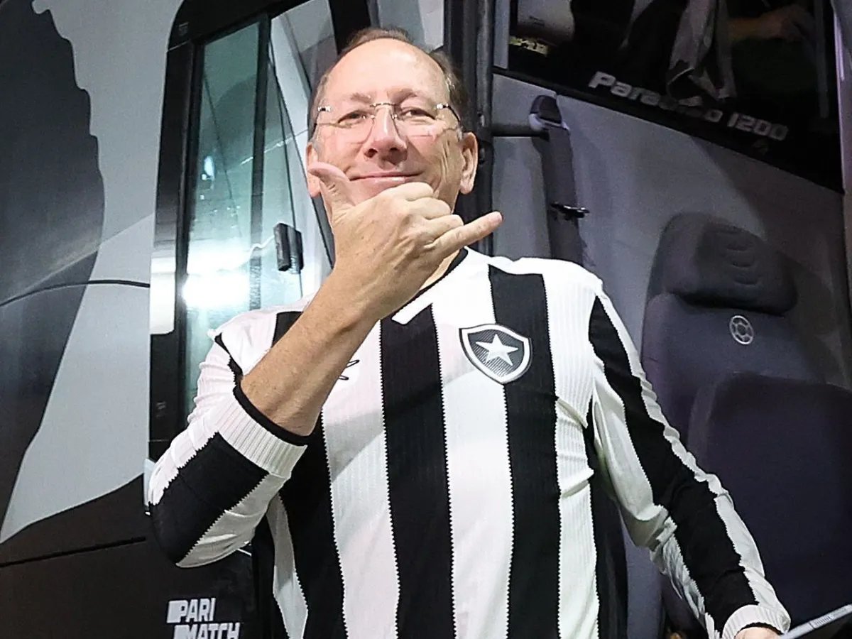 "Se o Botafogo ganhar de 5 a 0 do São Paulo, o Textor vai dizer que teve manipulação de resultado? Quero ver dois pesos e duas medidas agora."

- Rodrigo Bueno, no F90.