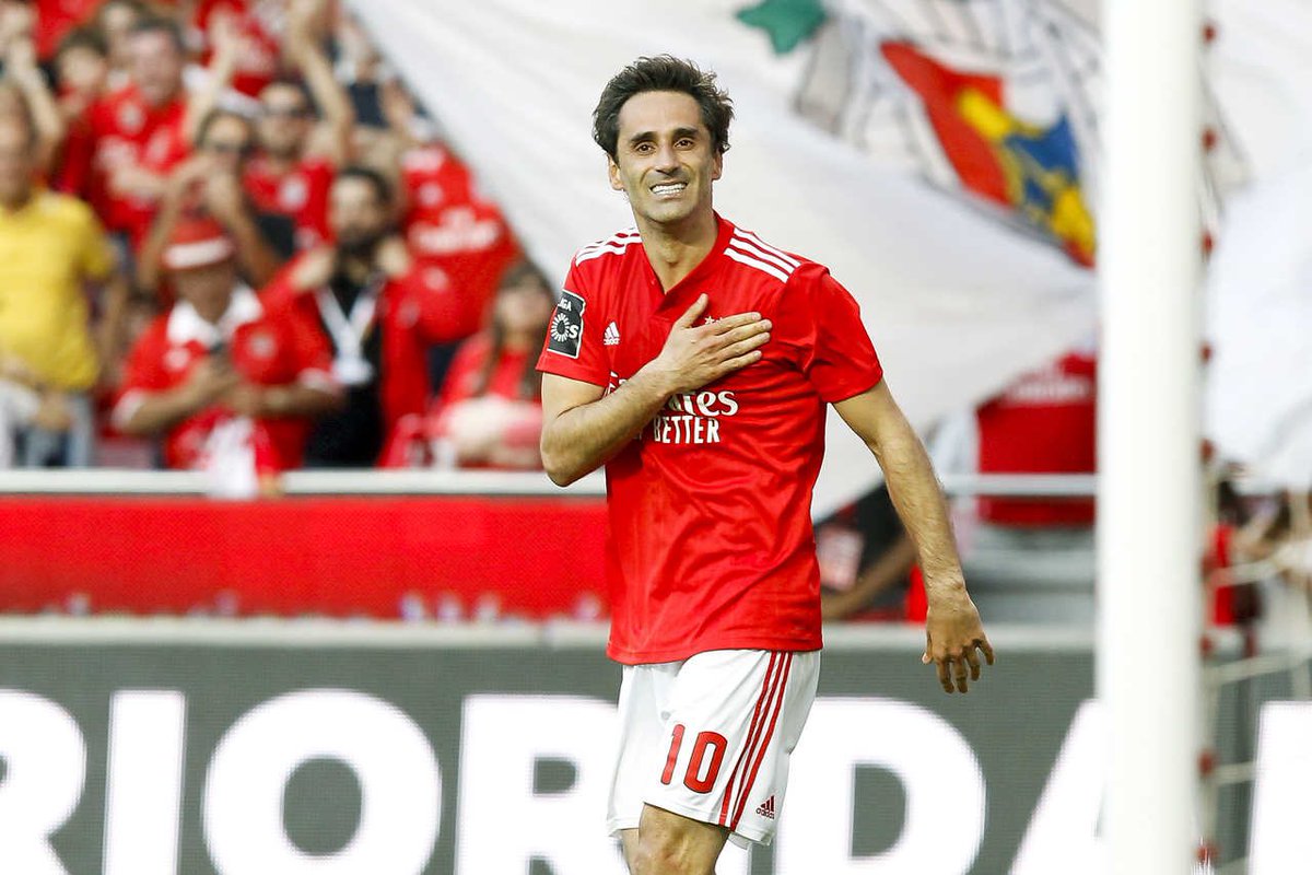 vaibenfica1904's tweet photo. Jonas: “Hoje não consigo ficar de pé mais do que 40 minutos, uma hora... Terminar a carreira? Não foi tão difícil por causa dessas questões de lesão. Houve um ano em que levei 42 injeções de Voltaren. Isso aqui está tudo corroído por dentro”.

🗣️ Cartoloucos https://t.co/27LYaQm1yP