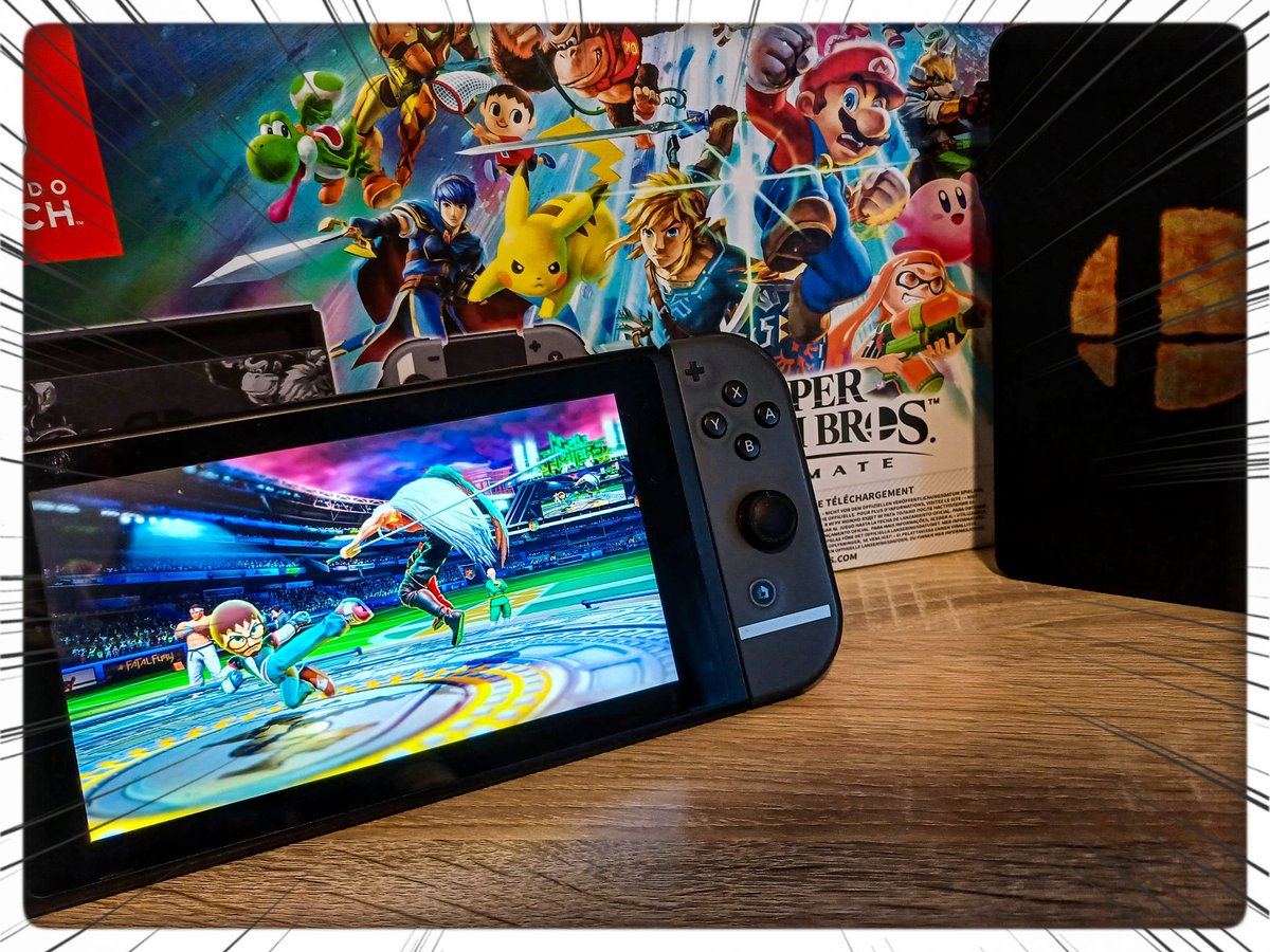 MisterKyleHyde's tweet photo. Six ans déjà ! Et quel cross-over !!! (Jamais j'oublierai non plus ce moment où je suis parti de mon taff pendant ma pause pour être à 8h30 devant la grille du Carrefour pour avoir cette console 😅 🙈) #happybirthday #ssmu #nintendo #switch #smashbros #laGROSSEbagarre 💫 https://t.co/X2dtzAEIPg
