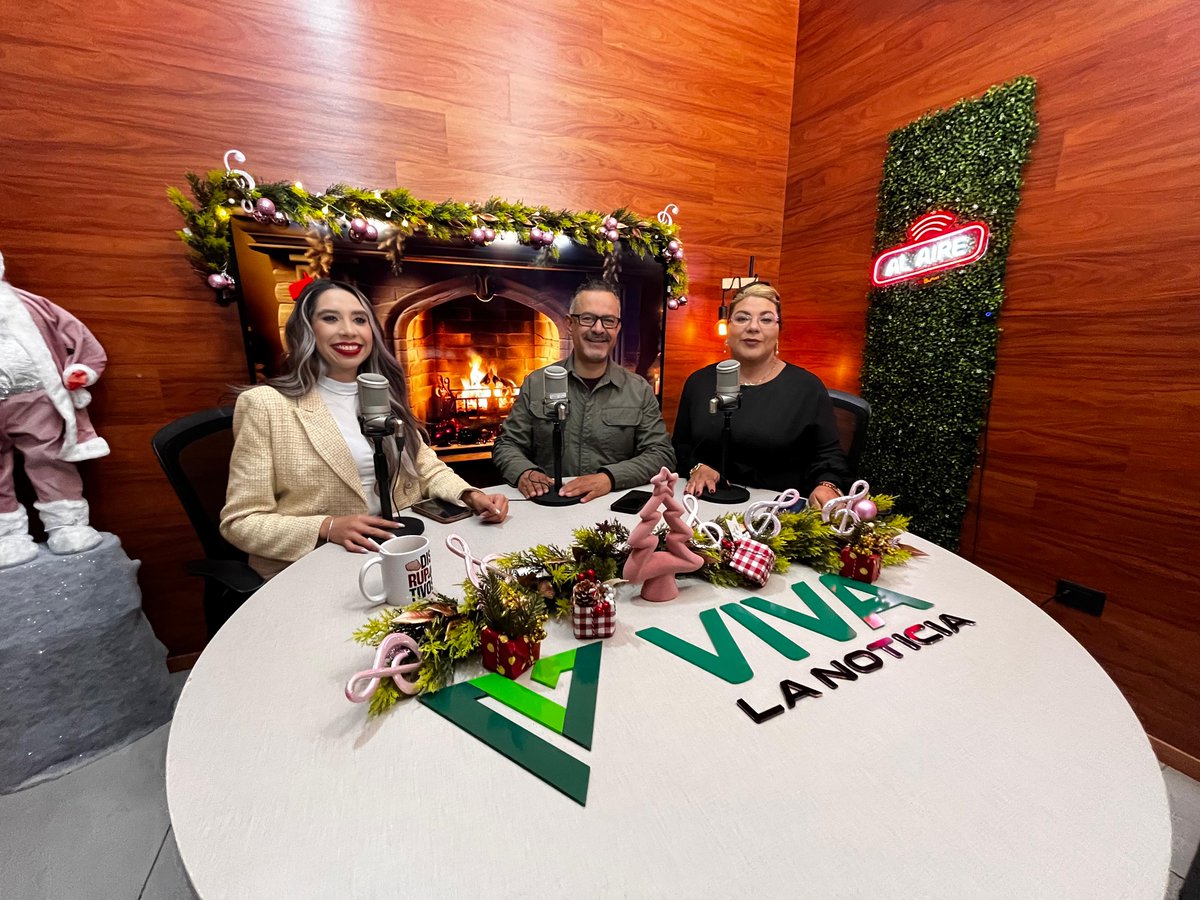 Ya está con nosotros en #FuerteYClaro 🎙️ el Director de Recaudación del Gobierno del estado Eduardo Solís Nogueira (<a href="/MakySolisN/">Eduardo Solís N.</a>) en #VivaLaNoticia 🟢 por <a href="/LaKeBuenaDgo/">Lakebuenadurango</a> con Laura Soto y <a href="/MSaharai/">Saharai Acosta</a> .