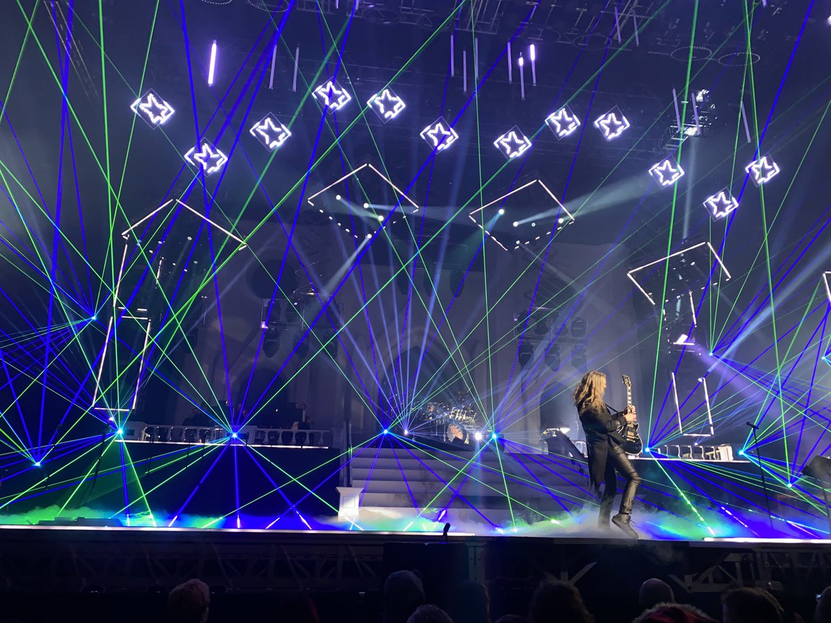 Dave Thompson tweet media