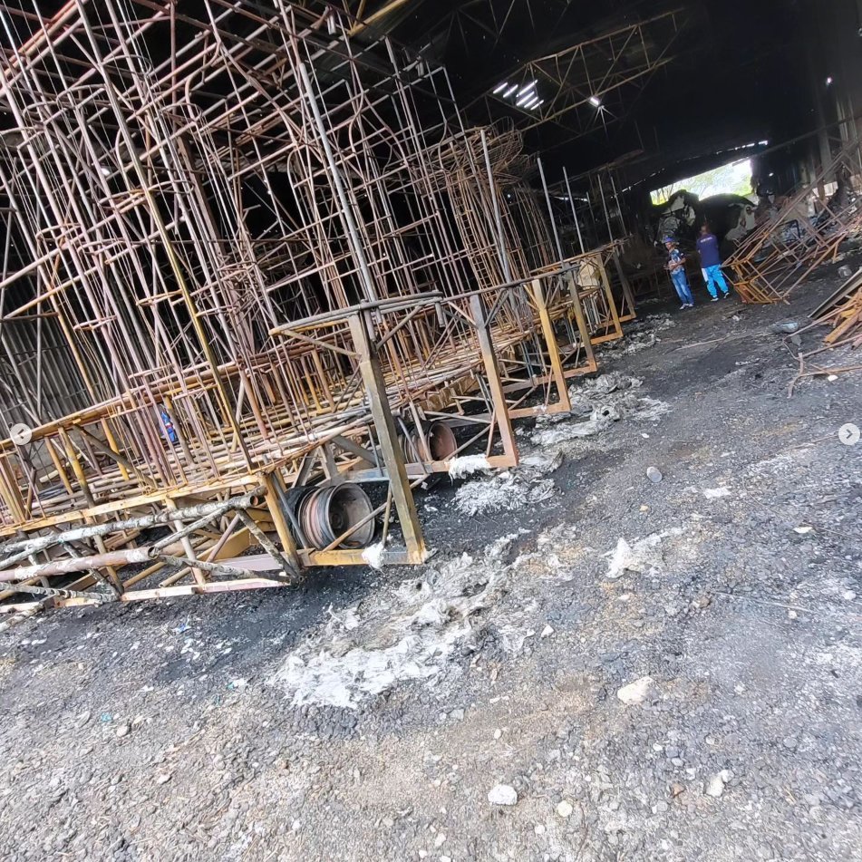 fabiomstella's tweet photo. Incêndio no barracão da Primeira da Cidade Líder e vaquinha para reconstrução!

Nesta semana, a escola do Grupo de Acesso II sofreu com um incêndio em seu barracão e perdeu alegorias que estavam quase prontas.

Quem puder ajudar o renascimento da Fênix: https://t.co/XzRrwtDUAq https://t.co/obVdLmUuSJ