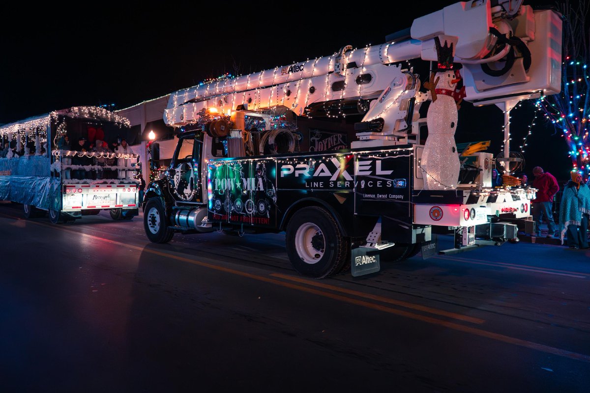 PraXel_Energy's tweet photo. 🎄 PraXel at Christmas on Main! 🎄

Last night, PraXel had the honor of joining the festive fun at Christmas on Main in downtown London! We’re so grateful for the incredible support of our community and loved being part of such a joyful holiday tradition.

From the lights to t... https://t.co/piaEJfMEFm