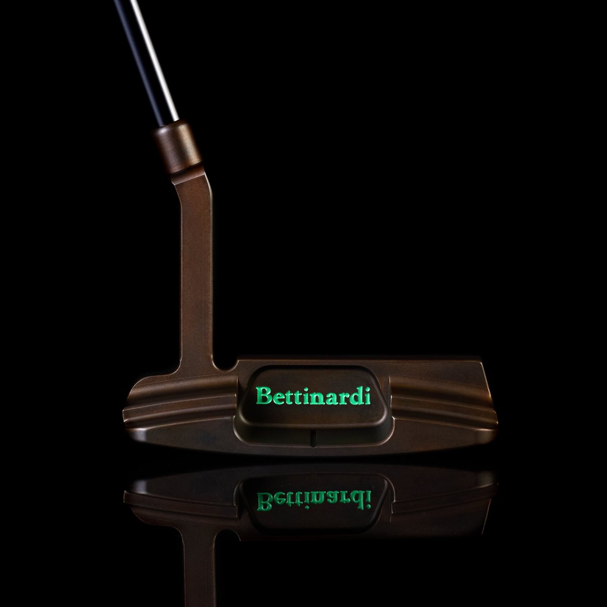 BettinardiGolf's tweet photo. REMIX! Introducing our Queen B 15 Remix and this week’s #putteroftheweek
This Raw Queen B 15 Remix includes our Smooth face and Cognac Horizon finish!
Now available online at https://t.co/xl10ykqahQ located with our 2023-2024 Queen B Series. Link in bio! https://t.co/K6QJkuZHCz