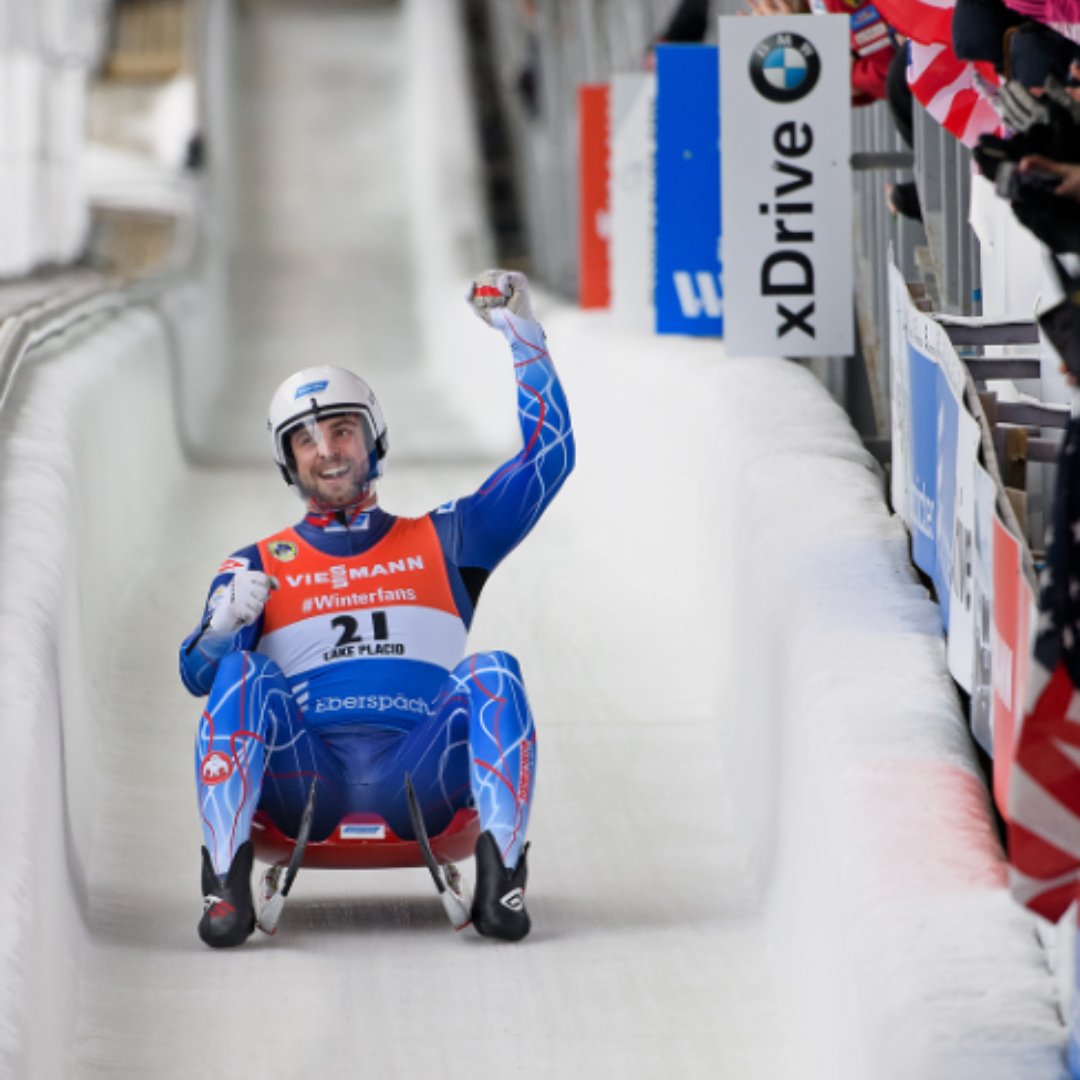 GoCottage's tweet image. Lake Placid will host the IBSF Bobsleigh &amp;amp; Skeleton World Cup January 12-14. go-cottage.com/reservations/

#LakePlacid #LakePlacidVacation #GOCottage #NewYork #NYVacationRentals #Cabins #Getawaytrip #Wintergetaway #NewYorkCabins 
#NYVacation #Cottage #HomeSweetHome #sk #bobsled