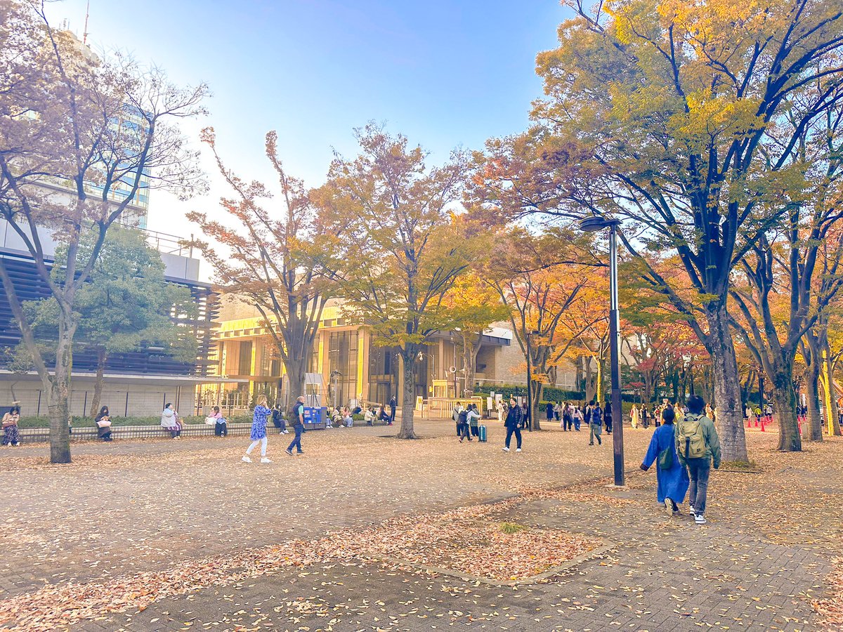 Petals_twt's tweet photo. 最近、仕事がすごく疲れること続きでしんどいなぁ。何もかもどうでもいいやってなる事ばかりだったけど、ジンくんスペシャル見て元気出た😀
生で見たジンくんを絶対忘れない！！ https://t.co/GeGBJ5aqHc