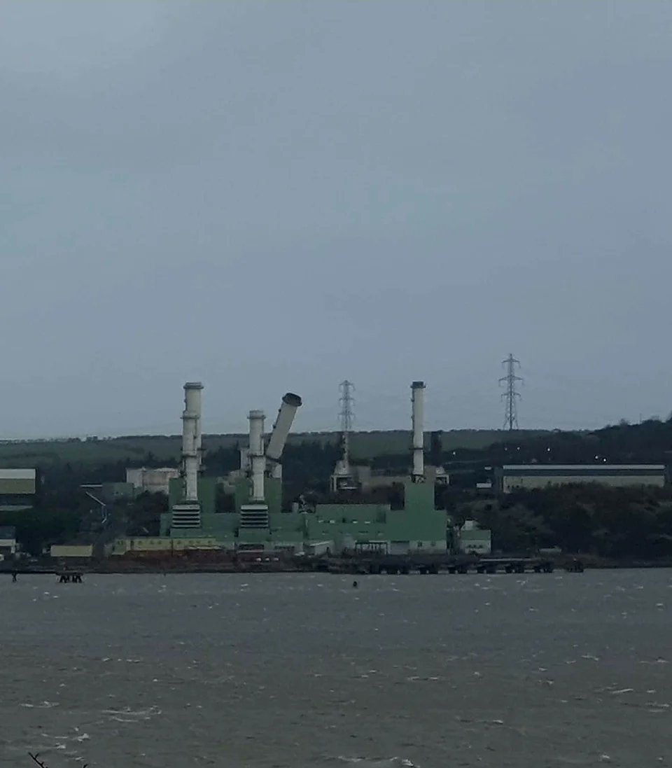 Kscott_94's tweet photo. BREAKING: A power station that provides around 50% of Northern Ireland's electricity has stopped production. 

It's due to structural damage to a chimney at the Ballylumford facility caused by #StormDarragh 

They power station in a statement said "we are working closely with all necessary parties to minimise any disruption to electricity supply"

https://t.co/qZbRPChBcr