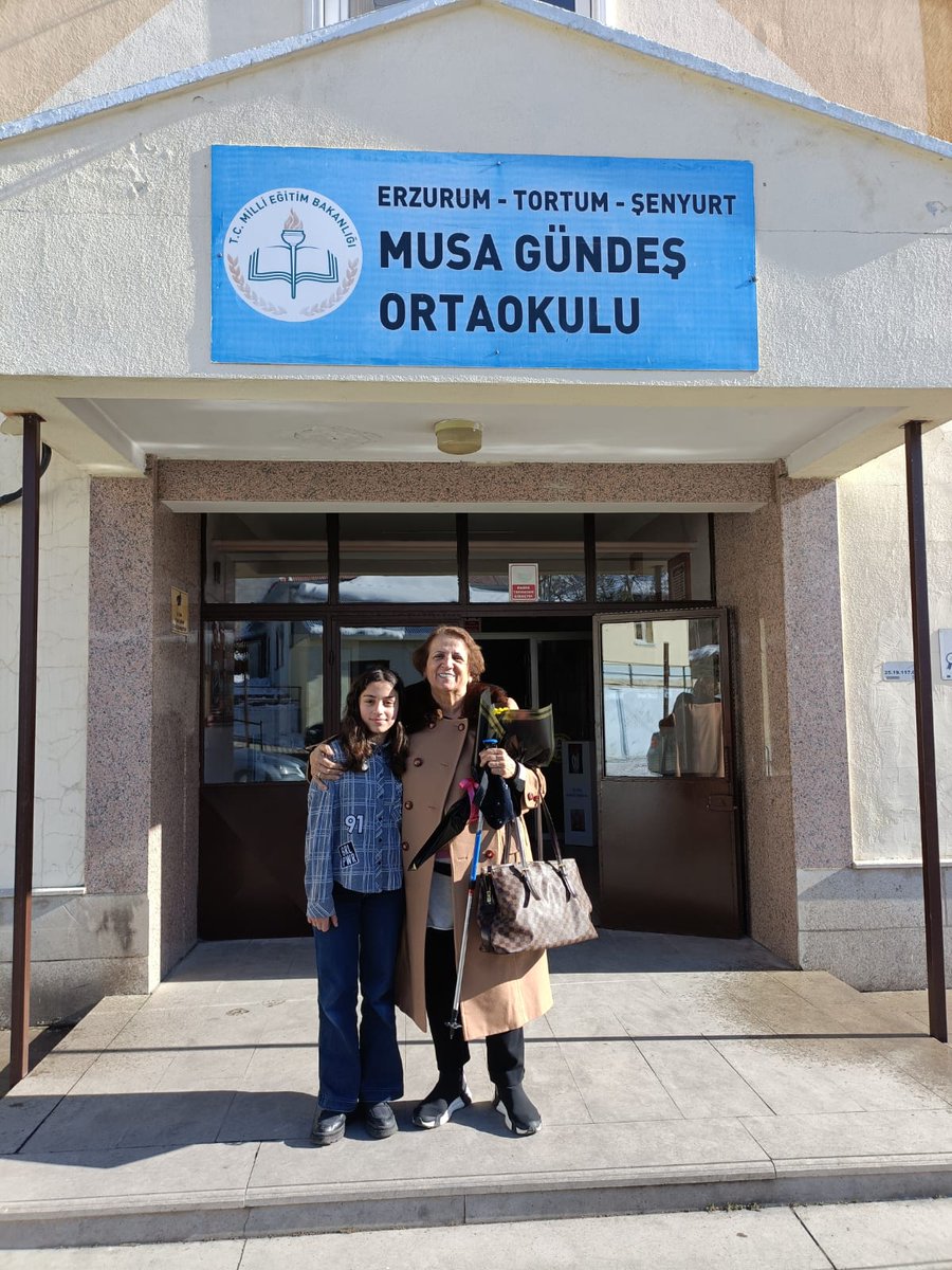 📌İl Millî Eğitim Müdürümüz Yakup Yıldız, Hayırsever Küçükçalık ailesi tarafından 2012 yılında yaptırılan Tortum Şenyurt Musa Gündeş Ortaokulumuzu, Hayırseverimiz Servet Küçükçalık Hanımefendi ile ziyaret etti. 

Hayırsever Küçükçalık ailesine, İlimiz eğitimine ve çocuklarımızın