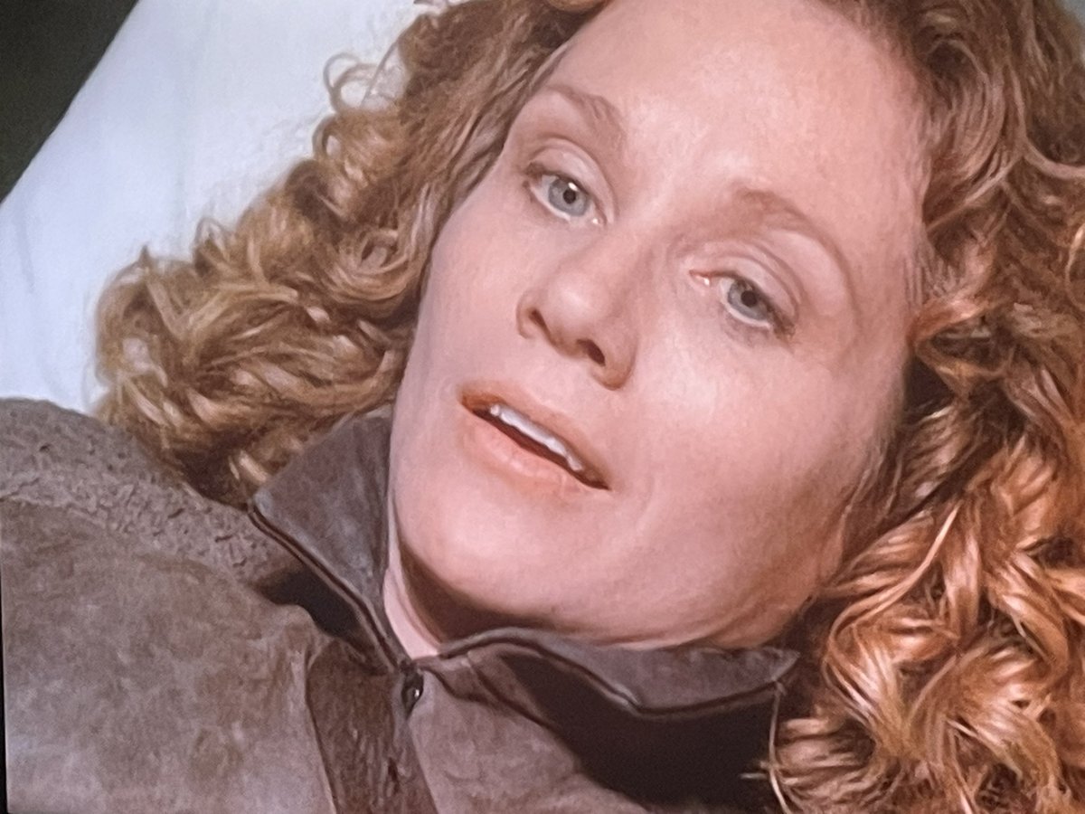 StarDateAcademy's tweet photo. Minding my own business, watching Season 6 of Stargate SG-1, and Multi-Trekker Gwynyth Walsh shows up.
#HouseofDuras https://t.co/g1IIV2R0Sh