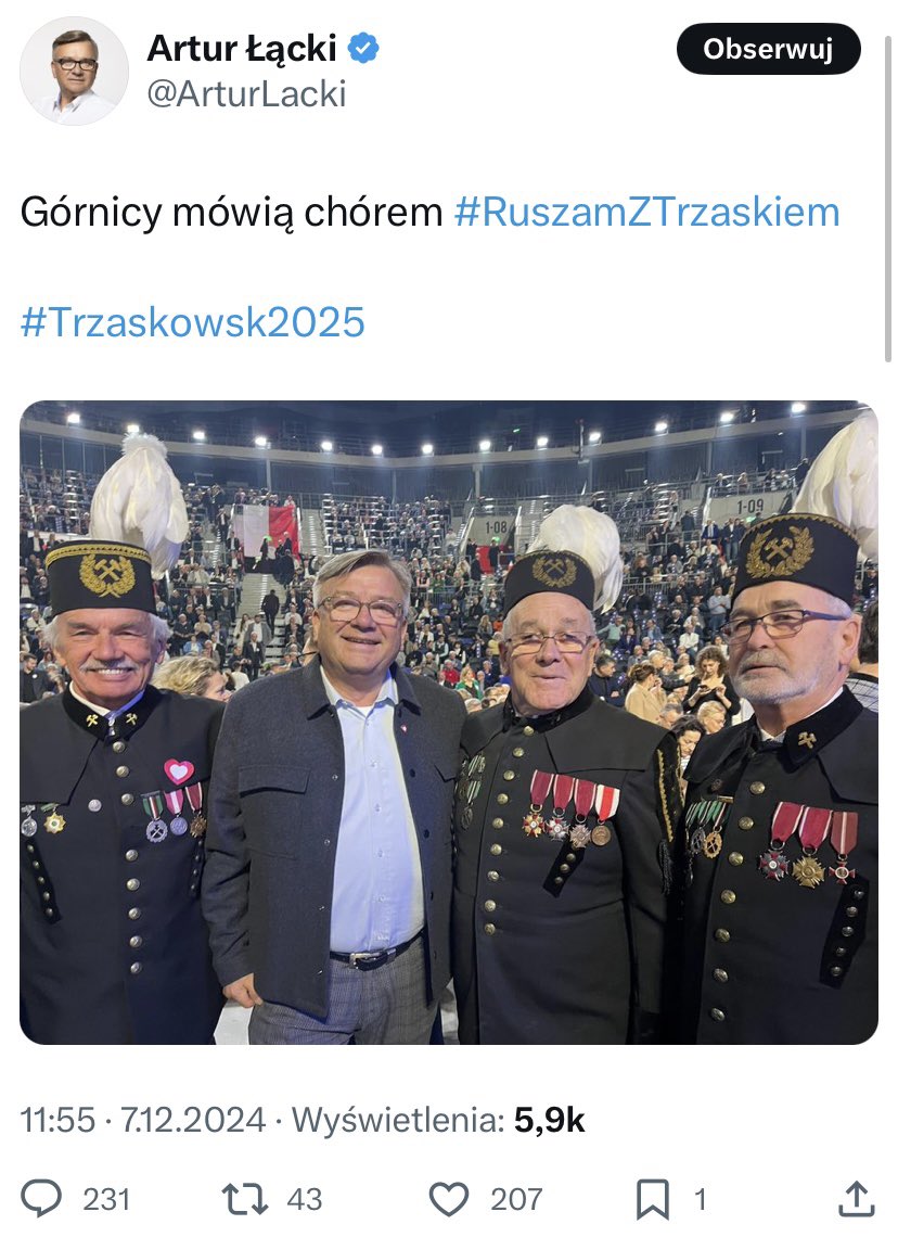 miloszlodowski's tweet photo. Jak jednym nieroztropnym wpisem zdradzić ukrywaną przed rynkiem strategię „firmy” ;) brawo @ArturLacki - rzekłbym - topowy #ideaplacement ;) #PRLBis #KomunaWraca https://t.co/kaQ9VQte7x