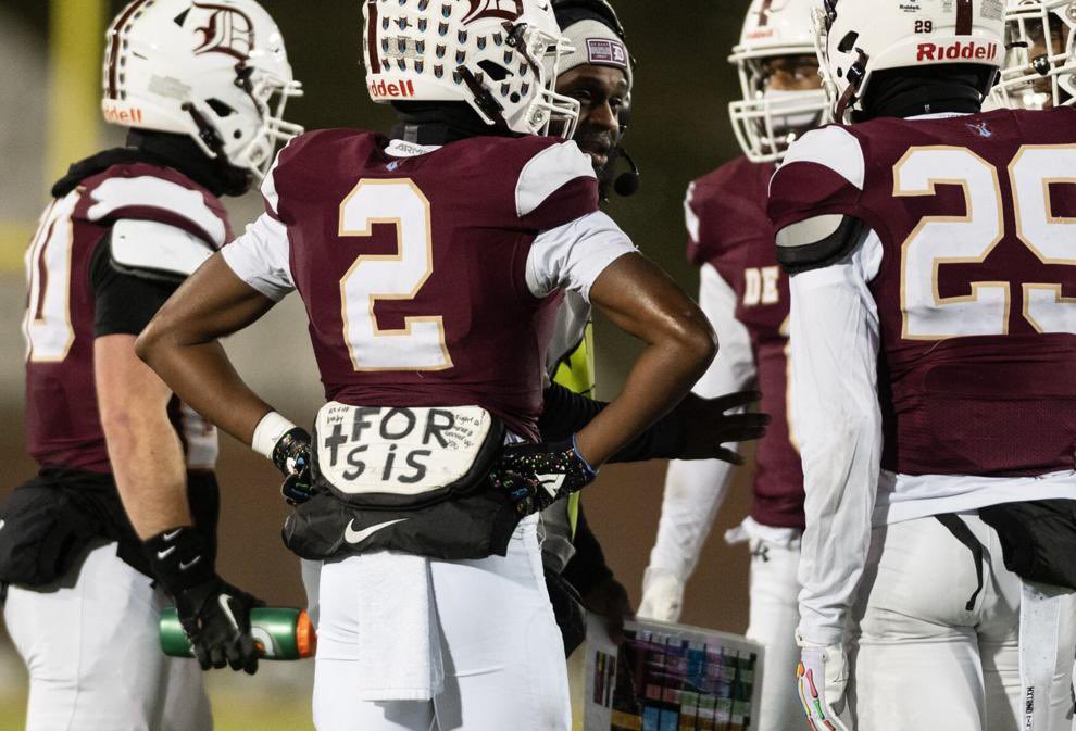 josiahhouston07's tweet photo. Woke up a state champ today!!
Thank you all the coach and players for all the hard work you’ve put in also thank you fans for supporting us all the way through!!!  #champ #PR1DE 
@CoachPoe1914 @Pr1de @Realdeal_314 @DeSmetFB @Excel360Footba1 https://t.co/9b98Aq62Mq
