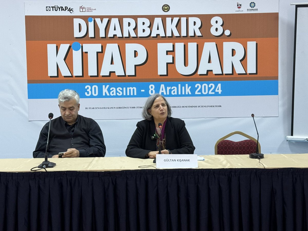 demamedkadin's tweet photo. Gültan Kışanak’ın “Davacıyım” adlı kitabının söyleşi ve imza etkinliği, Amed 8. Kitap Fuarı’nda düzenlendi. Etkinliğe, İl Eş Başkanımız Gülşen Özer ve il örgütümüzle birlikte katıldık.

#Davacıyım https://t.co/PTGajs37ge
