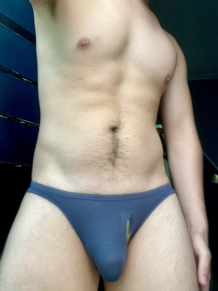 AMIGOS, EL DÍA DE HOY NOS ECONTRAMOS EN EL TIANGUIS DEL PARQUE ROJO, FRENTE AL HOTEL PORTOBELLO Y AL LADO DEL ELEVADOR DE TREN LIGERO.
LES ESPERAMOS!!🩲🔥💦