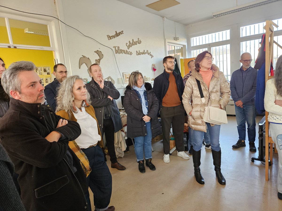 cyprienmateos's tweet photo. @fablab3lapins #Luxeuil #hautesaone sera à nouveau aidé par @FondationOrange suite à appel projet #fablab #solidaire. Témoignages jeunes #missionlocale #luxeuil bénéficiaires formations dispensées par #FabLab (utilisation de logiciels imprimantes 3D...) @OrangeBFC @fjacqueray https://t.co/zP9A6rqlke