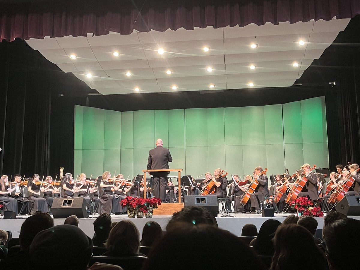 Marcietaylor14's tweet image. Highland High’s Holiday Orchestra Concert never disappoints! Absolutely incredible, Hawks! #ConnectCreateCare @GPS_District