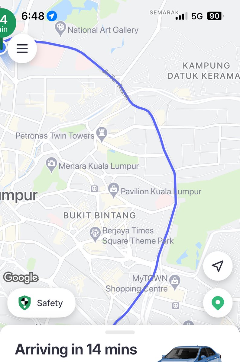 KiddyKiel's tweet photo. @boltapp malaysia app is not realiable. Banned user fr grab are here. Encountered crazy lady stop in the middle of the road &amp; cursed that waze is wrong. Also, this morning waiting time 10mins, 7 mins ,13mins ,18mins to 19mins and guess what I’m late at work,car nvr arrived. 😏 https://t.co/l1wXCTjyQY